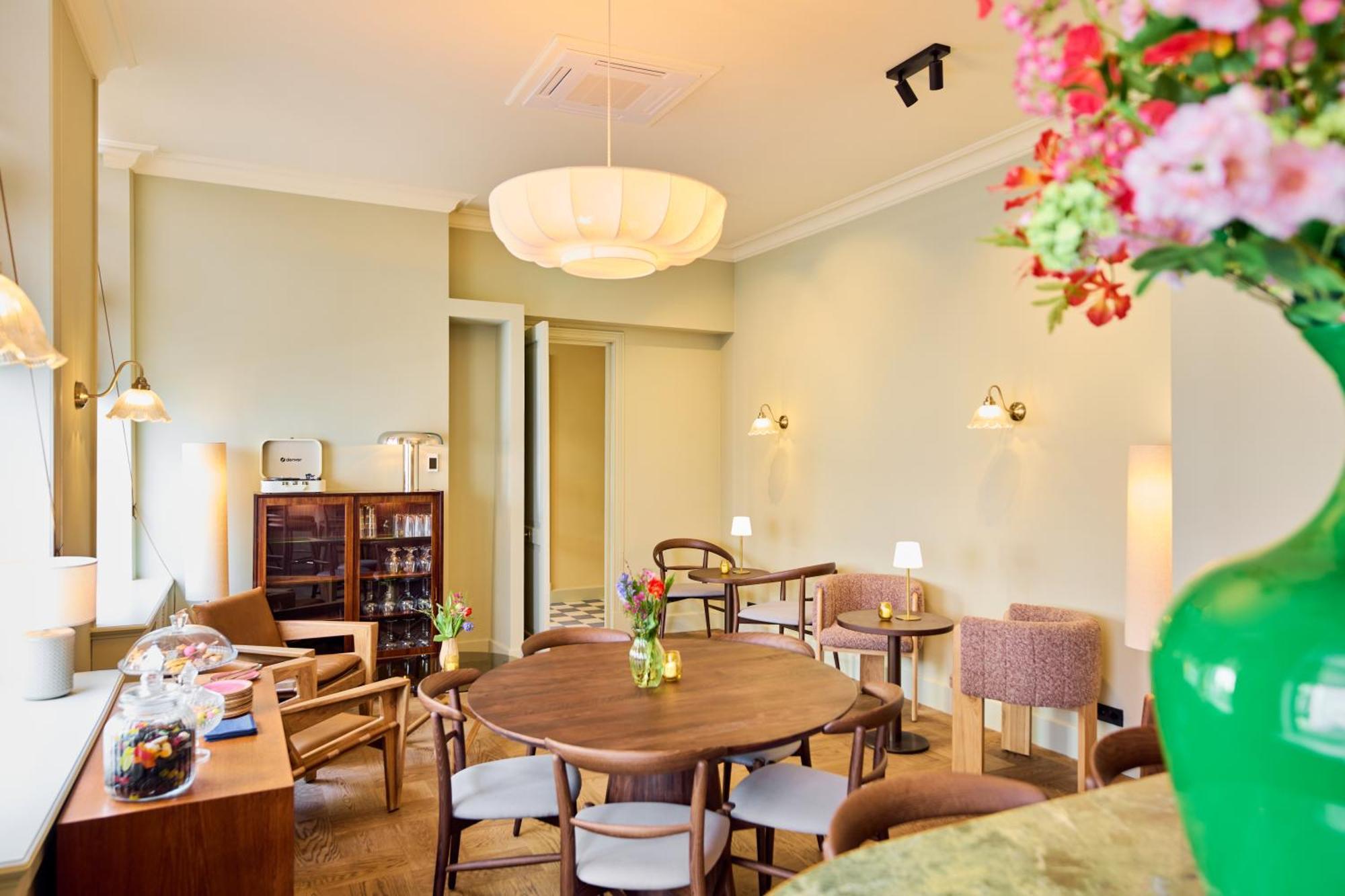 Paleis Hotel กรุงเฮก ภายนอก รูปภาพ